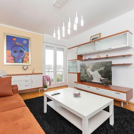 Darko Apartment *